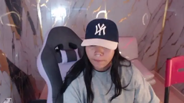 Snapshot of melany_rouse18 chatting on November 2025 01:50:02 PM melany rouse18 online show from November 2025 01:50:02 PM