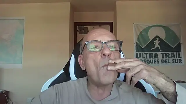llopaco online show from April 2026 12:13:02 PM