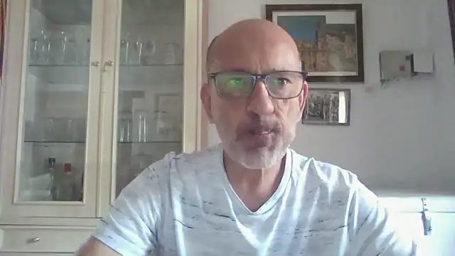 llopaco online show from October 2025 11:23:02 AM