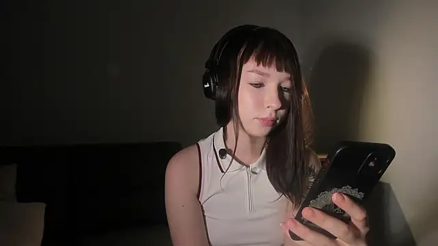 Sindy Juxx online show from March 2026 04:22:02 PM