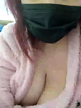 Snapshot of Loly2025 chatting on February 2025 01:03:02 AM Loly2025 online show from February 2025 01:03:02 AM