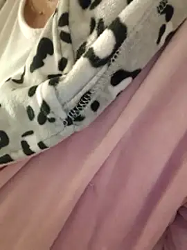 Snapshot of Loly2025 chatting on December 2025 01:00:01 AM Loly2025 online show from December 2025 01:00:01 AM