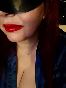 Snapshot of Loly2025 chatting on April 2026 07:07:02 PM Loly2025 online show from April 2026 07:07:02 PM