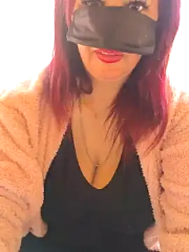 Snapshot of Loly2025 chatting on March 2026 01:24:01 PM Loly2025 online show from March 2026 01:24:01 PM