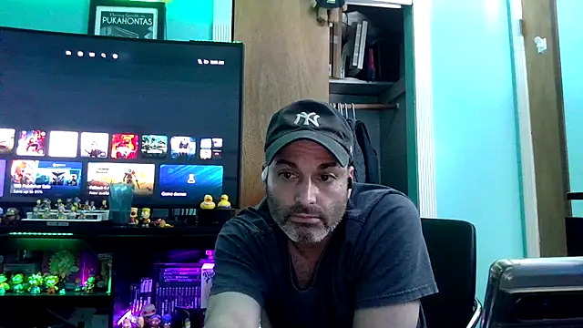 Snapshot of Novabear6996 chatting on November 2025 05:11:01 AM Novabear6996 online show from November 2025 05:11:01 AM