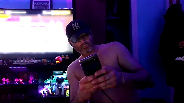 Snapshot of Novabear6996 chatting on November 2025 12:05:02 PM Novabear6996 online show from November 2025 12:05:02 PM