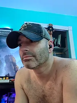 Novabear6996 online show from May 2026 04:10:01 PM