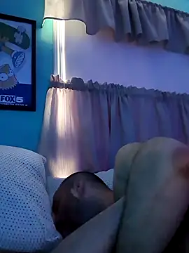 Novabear6996 online show from February 2026 06:32:01 PM