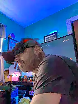 Novabear6996 online show from February 2026 08:20:01 PM