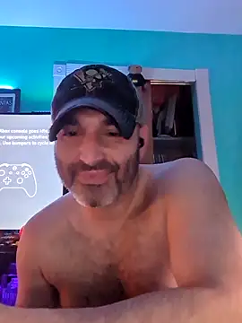 Novabear6996 online show from May 2026 07:10:02 AM