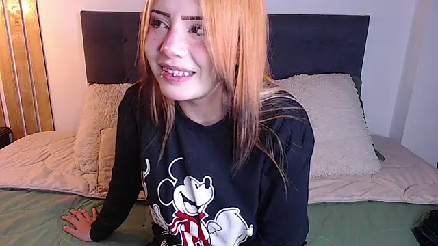 Snapshot of fyreandfox_ chatting on June 2026 08:25:01 PM fyreandfox online show from June 2026 08:25:01 PM