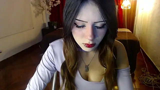 fyreandfox  online show from February 2026 07:33:01 PM