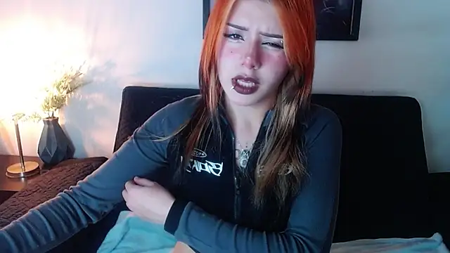 fyreandfox  online show from May 2026 08:05:02 PM