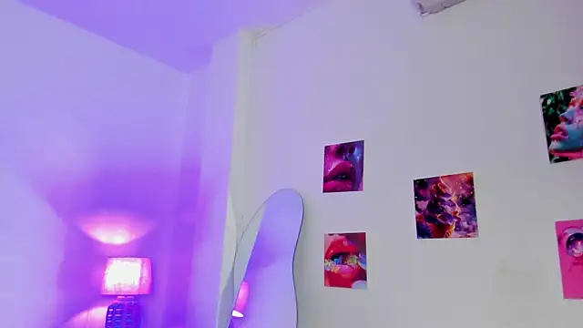 naomy 68 online show from October 2025 03:05:01 AM