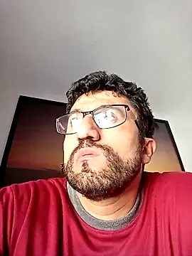 Snapshot of Morbosos8595 chatting on October 2025 08:57:02 AM Morbosos8595 online show from October 2025 08:57:02 AM