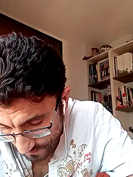 Snapshot of Morbosos8595 chatting on September 2025 05:30:01 PM Morbosos8595 online show from September 2025 05:30:01 PM