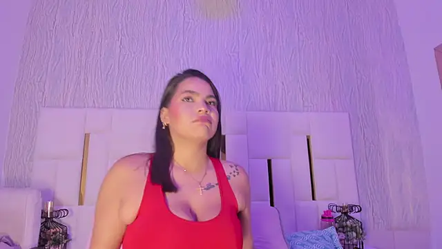 hillary uckerman  online show from October 2025 11:53:02 AM