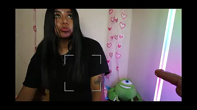 Snapshot of Karla_Stein2025 chatting on October 2025 12:51:01 PM Karla Stein2025 online show from October 2025 12:51:01 PM