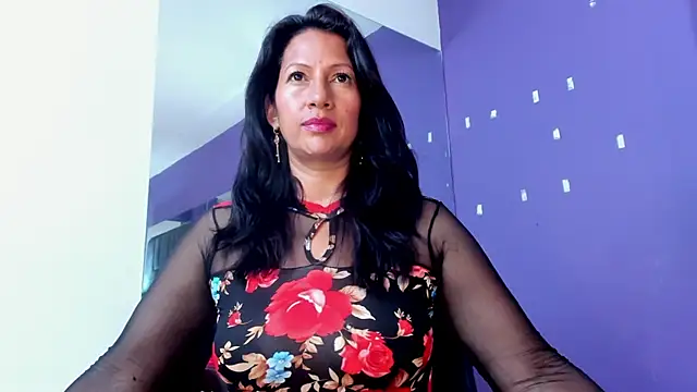 Aisha Nowak online show from March 2025 11:05:01 PM