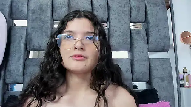 ARTEMISAKIM online show from September 2025 02:22:02 AM