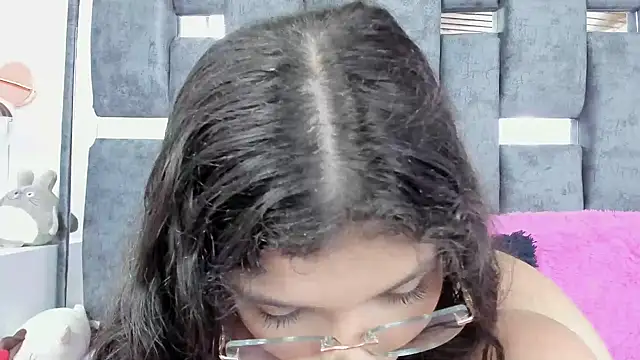 ARTEMISAKIM online show from November 2025 06:55:02 PM