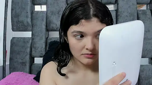 ARTEMISAKIM online show from October 2025 05:21:01 PM