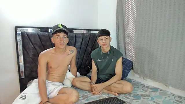 tonypaul13 online show from April 2026 03:30:02 PM