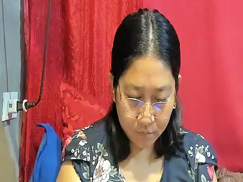hotchubby88 online show from February 2026 12:08:01 AM