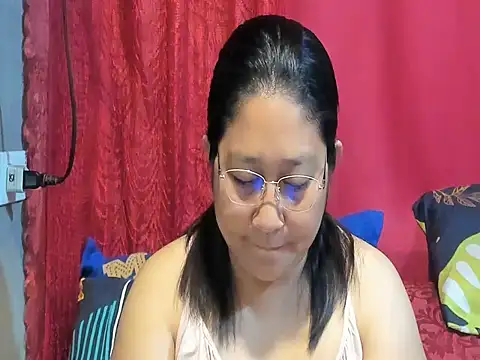 hotchubby88 online show from April 2026 11:06:01 PM