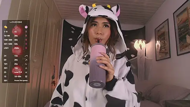 mmycaliope online show from October 2025 11:12:02 PM