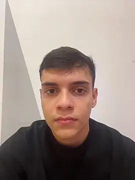 JacobRoberts1 online show from November 2025 10:47:02 PM