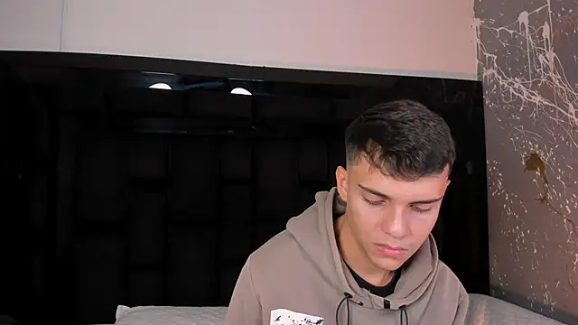 JacobRoberts1 online show from October 2025 10:09:01 PM