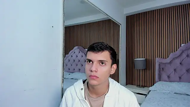 JacobRoberts1 online show from September 2025 02:00:02 PM