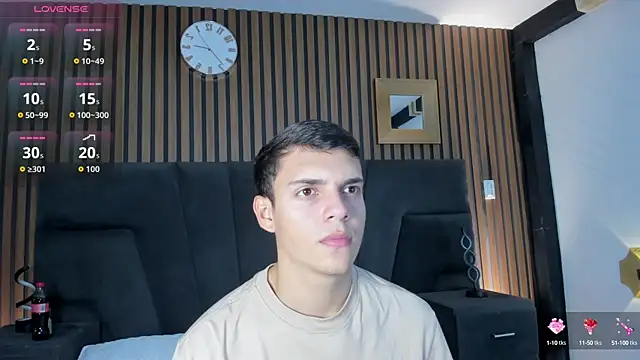 JacobRoberts1 online show from September 2025 08:36:02 PM