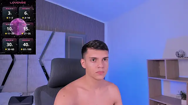 JacobRoberts1 online show from November 2025 09:40:01 PM