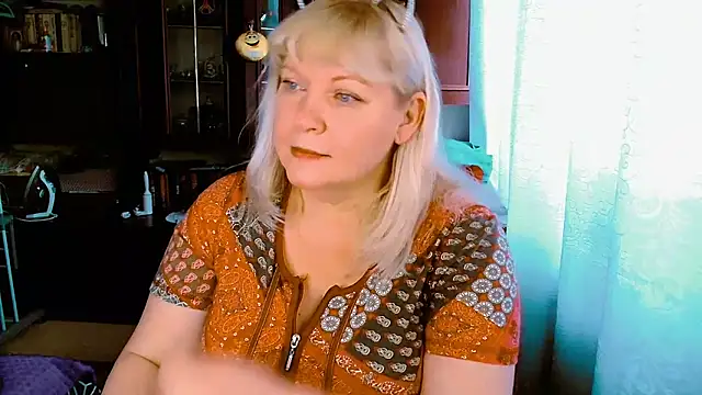 FlowerButterf online show from December 2025 07:14:02 AM