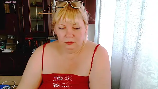 FlowerButterf online show from April 2026 11:11:01 AM