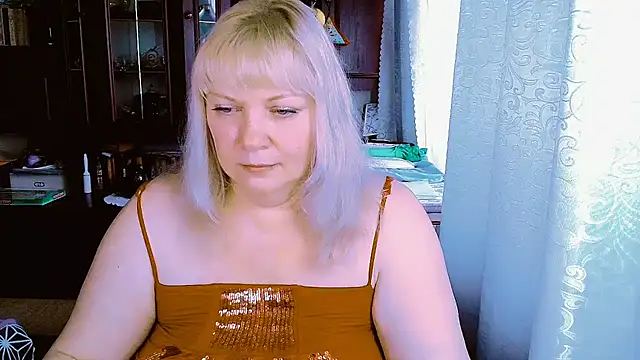 FlowerButterf online show from March 2026 01:44:01 PM