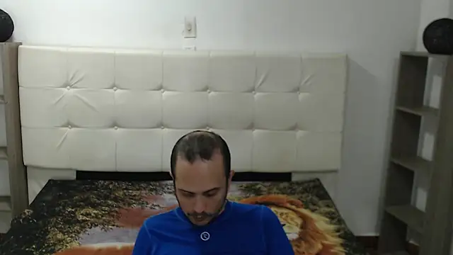 JhonTorres018 online show from November 2025 04:01:02 AM