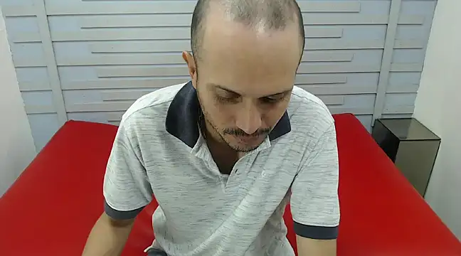 Snapshot of JhonTorres018 chatting on February 2025 07:16:02 PM JhonTorres018 online show from February 2025 07:16:02 PM