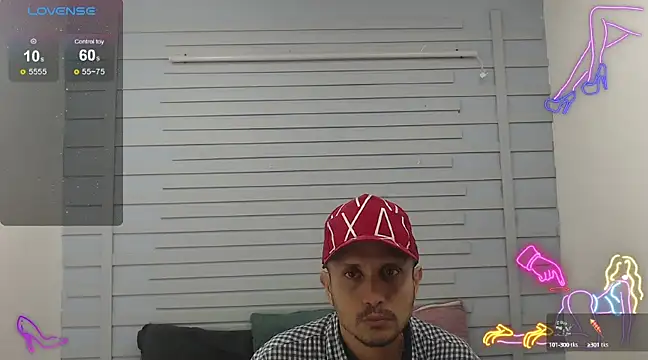 Snapshot of JhonTorres018 chatting on February 2025 07:19:02 PM JhonTorres018 online show from February 2025 07:19:02 PM