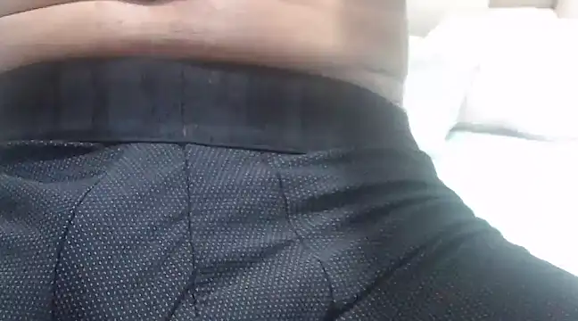 Snapshot of JhonTorres018 chatting on February 2025 01:21:01 AM JhonTorres018 online show from February 2025 01:21:01 AM