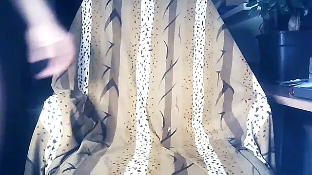 liquidio online show from December 2025 06:35:01 PM