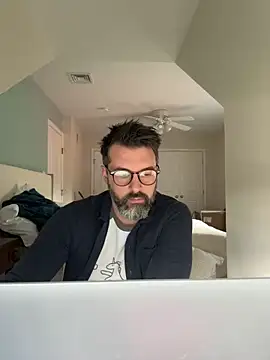 plaintreebull online show from December 2025 05:26:02 PM