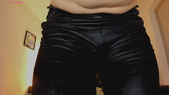 Skay Hot online show from March 2026 05:58:02 PM