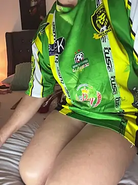 Snapshot of Skay_Hot chatting on December 2025 07:15:02 PM Skay Hot online show from December 2025 07:15:02 PM