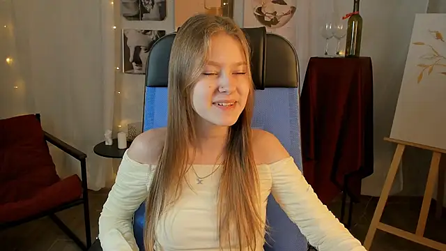 EveMundie online show from December 2025 09:23:01 AM