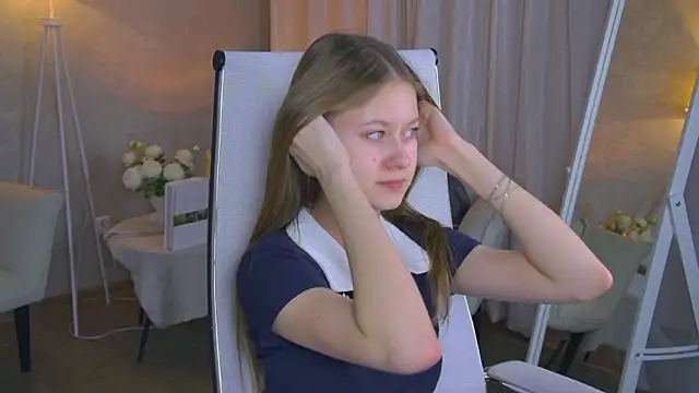 EveMundie online show from February 2026 06:46:01 AM