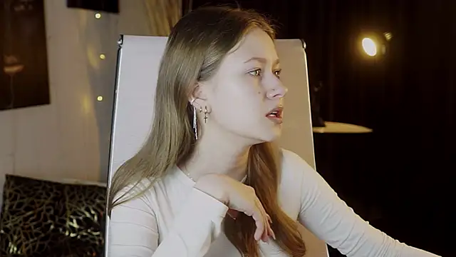 EveMundie online show from March 2026 09:37:02 AM