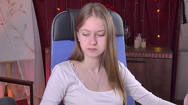 EveMundie online show from April 2026 06:30:01 AM